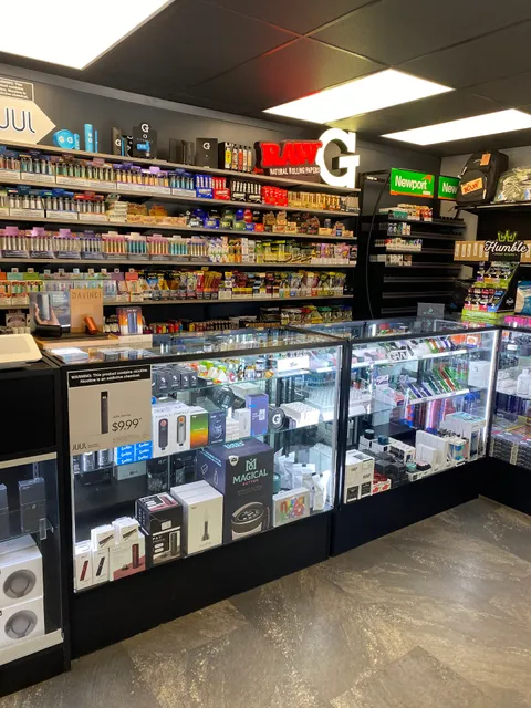 ESSENTIALS VAPE | KRATOM | CBD | SMOKE SHOP