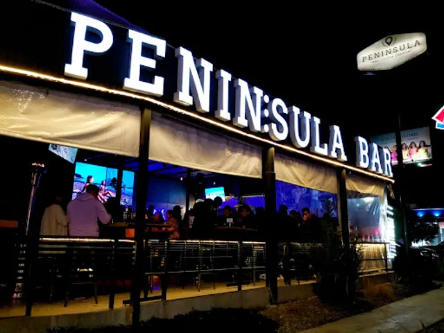 Peninsula Bar y Cocina Urbana