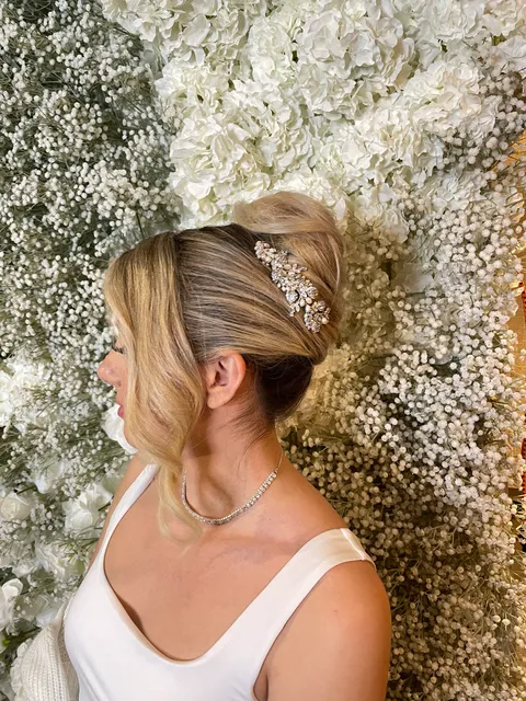 Lashes and Curls | Makeup Artists | Hair Stylist