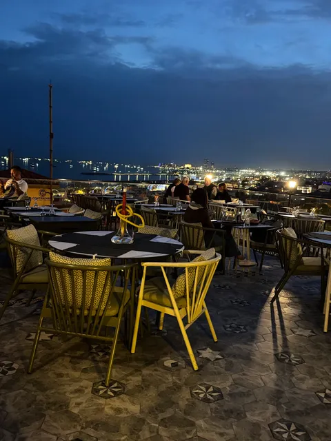 CONTRA MAR SEAFOOD LOUNGE ROOFTOP TERRACE