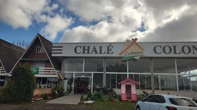 Chalé Colonial Costenaro
