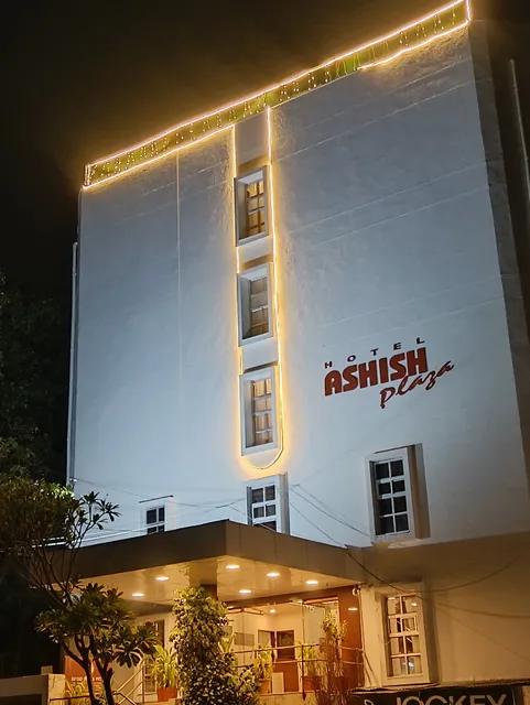 Hotel Ashish Plaza