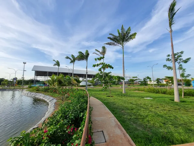 Monumental Ana María Campos Park