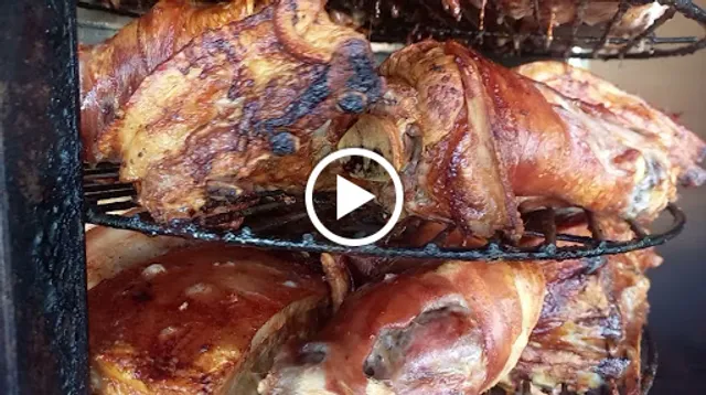 SÓ ASSADOS E ROTISSERIA