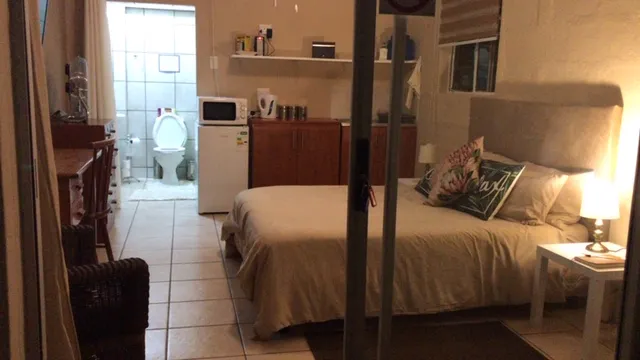 Ian and Pam's Flatlet