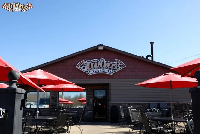 Twin's Pizza & Grill