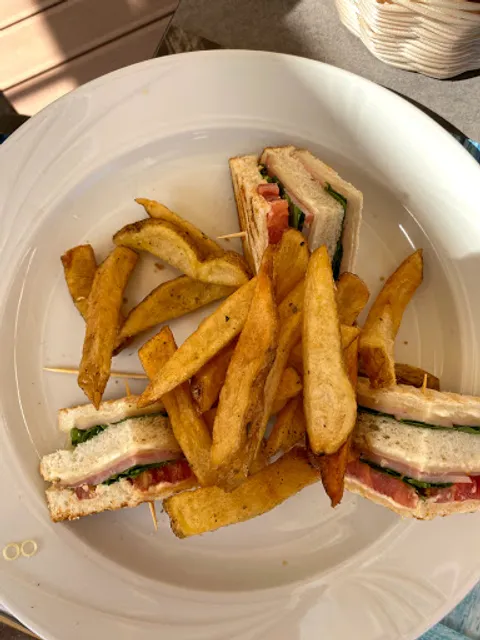 Ilion Beach Bar Restaurant