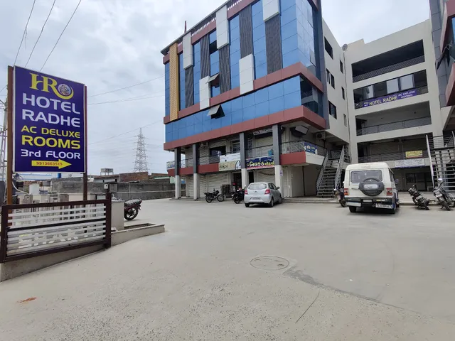 Hotel Radhe