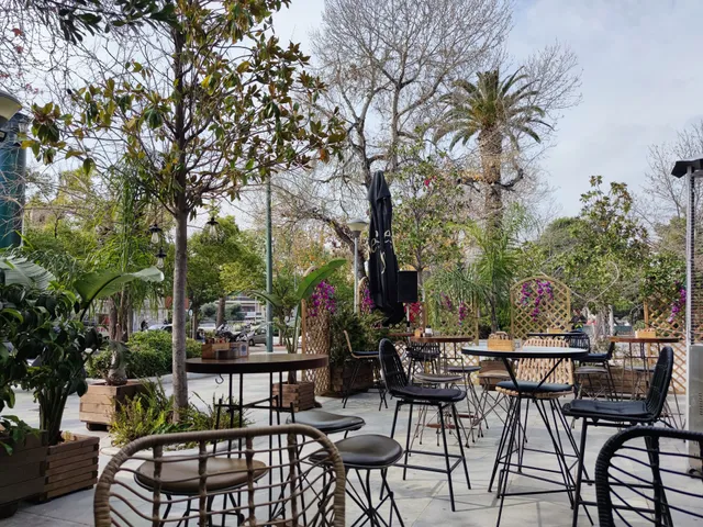 Oubi All Day Cafe Bar Restaurant