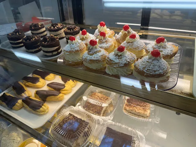 Bread & Honey Bakery