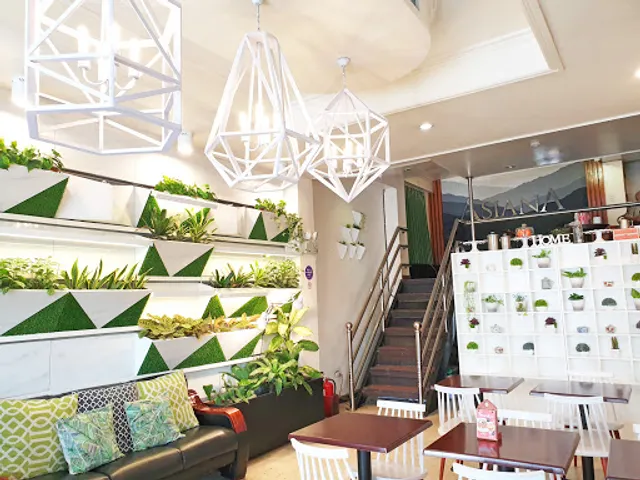 Sefina's Bakery & Cafe