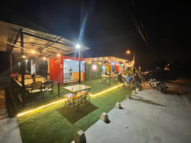 Sungai Buloh Cabin Cafe