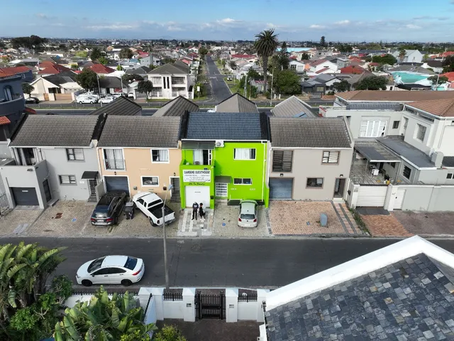 Camdene Guesthouse B&B and SC Apartments