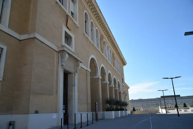 University of Law, Economics and Science