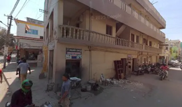 Chandru Tiffin Centre