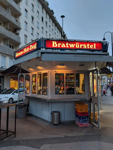 Würstelstand zum Hohen Markt
