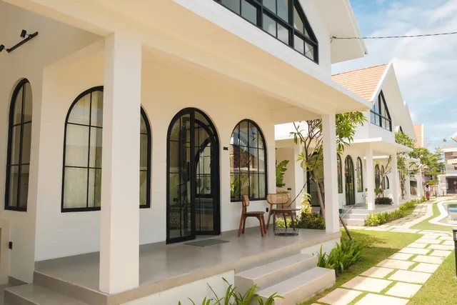 Kahuna Villas & Cafe