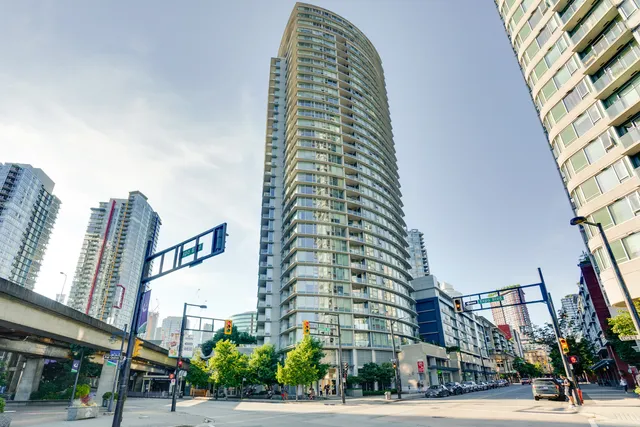 Vancouver Central Stay