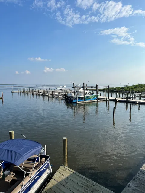 Grand Isle Marina