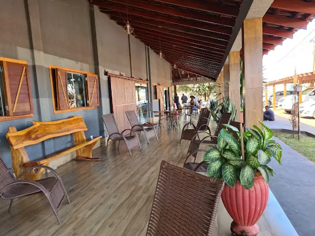 Restaurante Fogão De Pedras