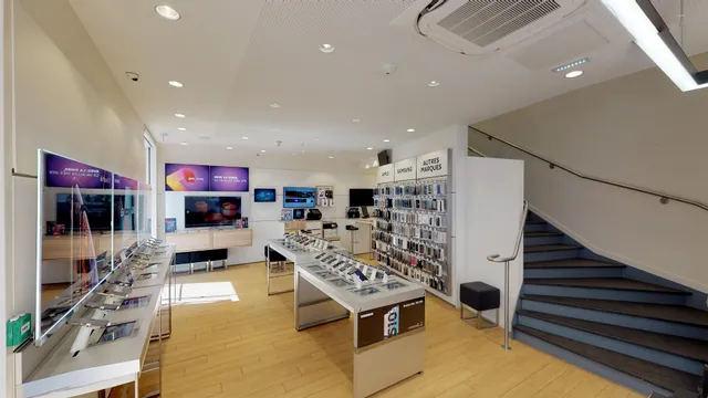 Boutique SFR Cannes Rue d'Antibes