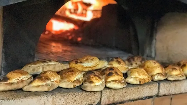 Pizzeria Free Time - Pizze da Asporto e Panzerotti al Forno