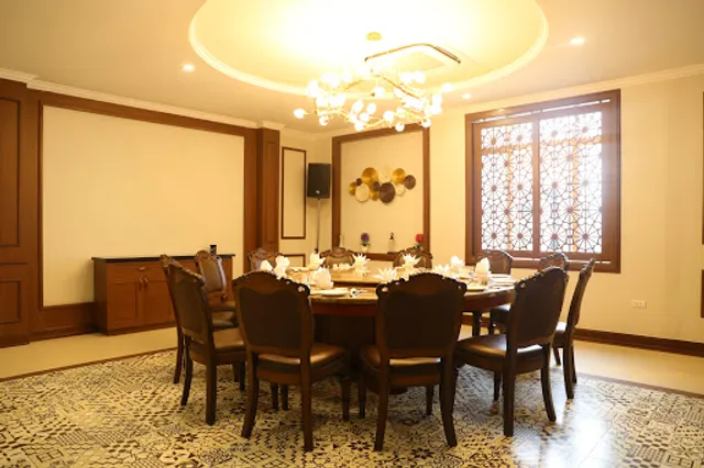 Chau Giang Restaurant