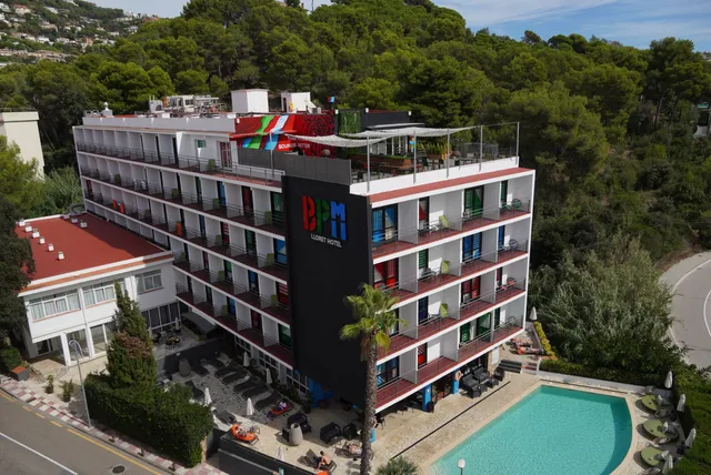 Lloret Vibe Affiliated by FERGUS