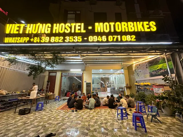 VIET HUNG Hostel & motorbikes rental tour - Bus tichket
