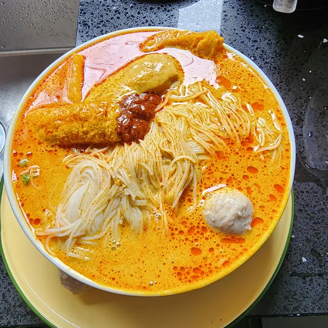 YIN KEE FISHBALL NOODLES (Teochew Saury Fish Fishballs) 雲记潮州西刀鱼丸粉 (Jalan Pudu Ulu)