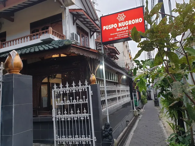 PUSPO NUGROHO HOTEL