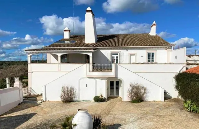 Assumar Country House