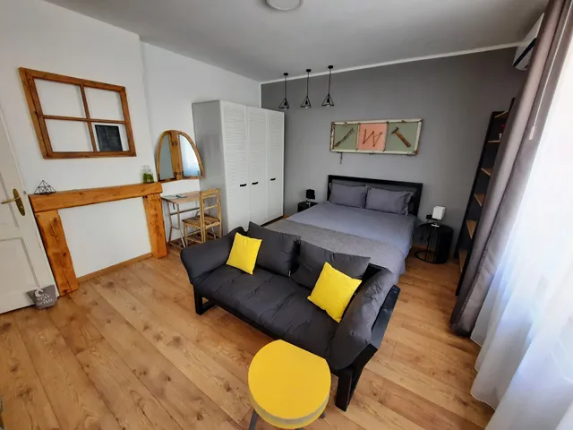 PIF Studio Old City Center