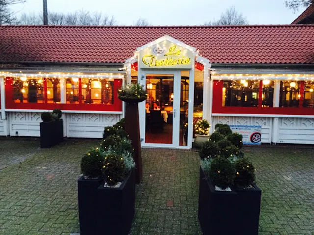 La Trattoria Restaurant Bar