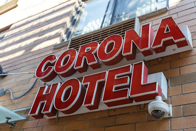 Corona Hotel