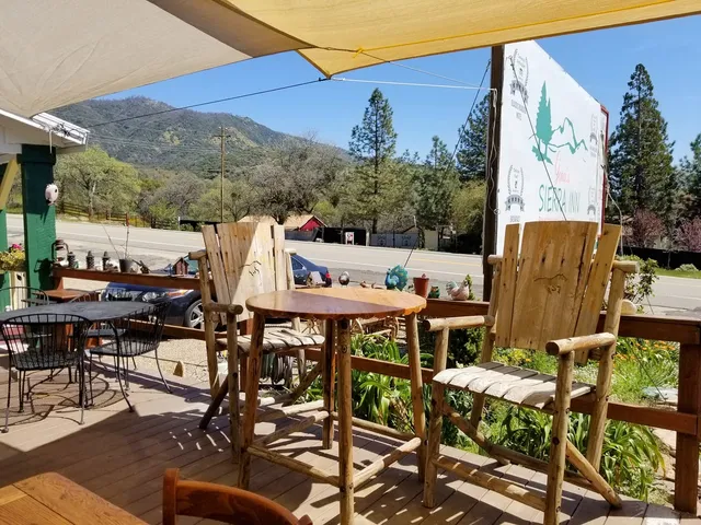 Bella Brooke Cafe at Gena's Sierra Inn