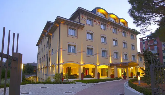 Virginia Palace Hotel