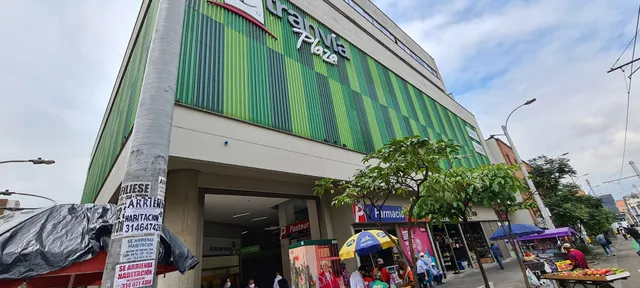 Tranvía Plaza Centro Comercial