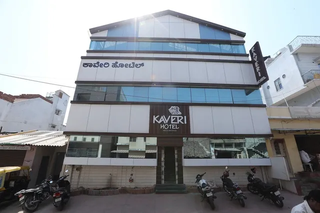 Kaveri Hotel Bed & Breakfast