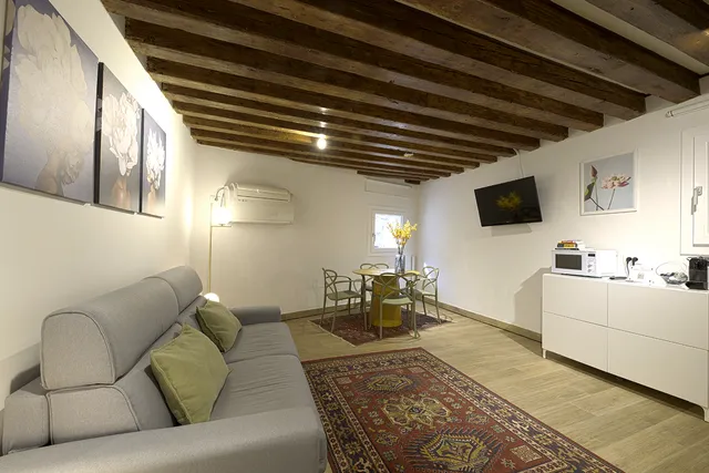 Mascherone Apartment