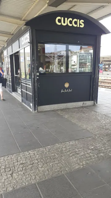 Cuccis Bahnhof Lichtenberg (Gleis 1-2)