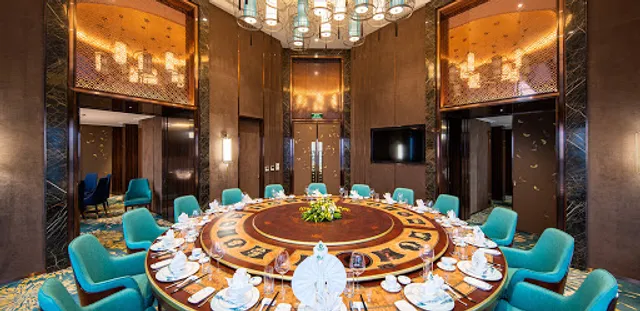 Nhà hàng Jade Moon