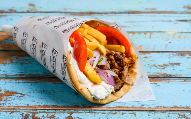 Gyros souvlaki to steki