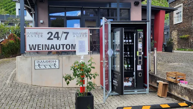 Weingut & Vinothek Immich-Anker