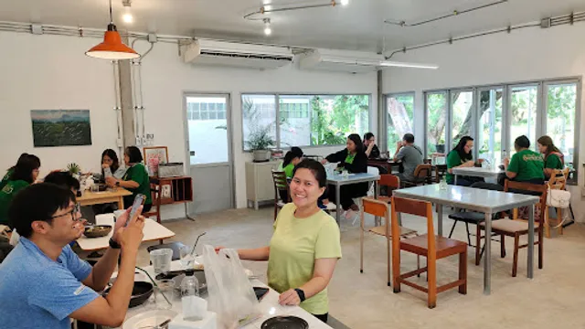 คั่วข้างข้าว "หอมผัดคั่ว นัวผัดข้าว"