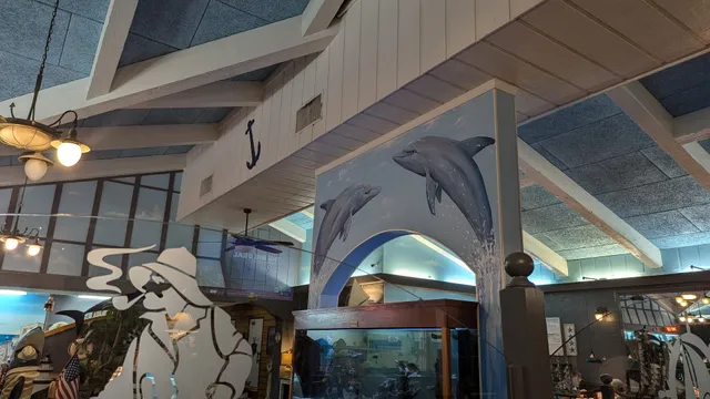 Rose Manor Shopping Center