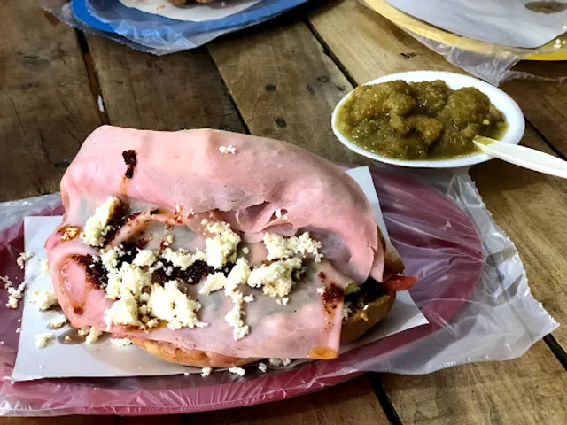 Tortas Tampico en Queretaro