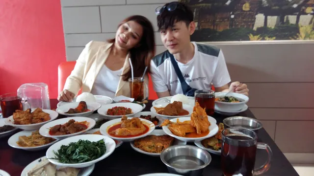 Rumah Makan Sederhana Masakan Padang