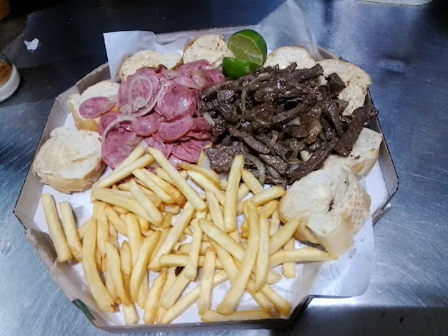 Tropicalia lanches & Pastel