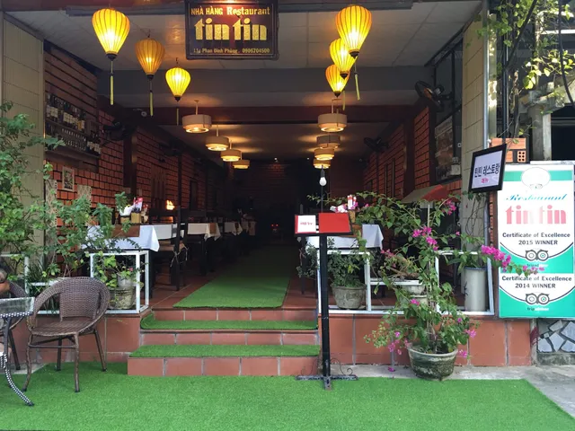 Tin Tin Restaurant-Bar